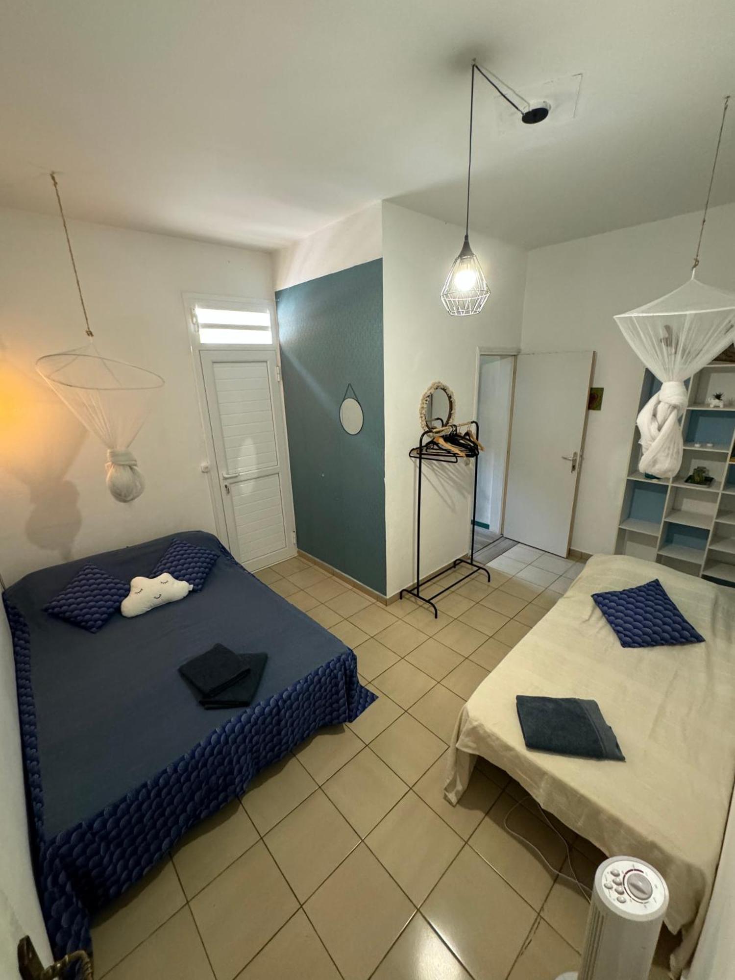 La Canopee Enchantee, Chambres D'Hotes, Piscine, Proche Aeroport, Gare Maritime 萨莱比梅 外观 照片